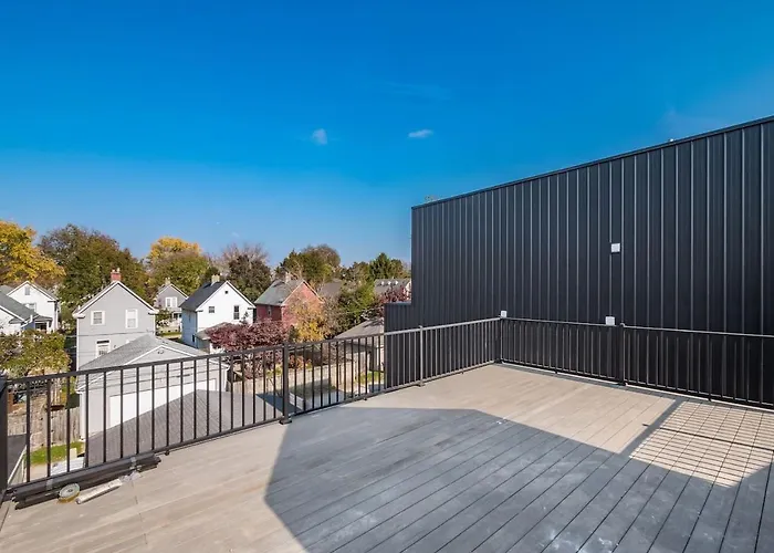 Holiday home New Luxe Reno Hot Tub N Roof Terrace Columbus